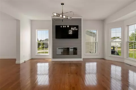 105 Mackintosh Ln, O'fallon, MO 63368 photo 7