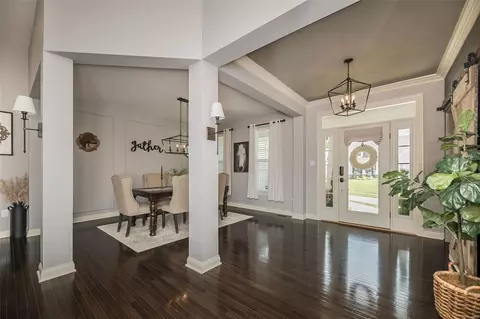 Entry Way - 200 Toussaint Landing Dr, O'fallon, MO 63368 photo 1 of 4