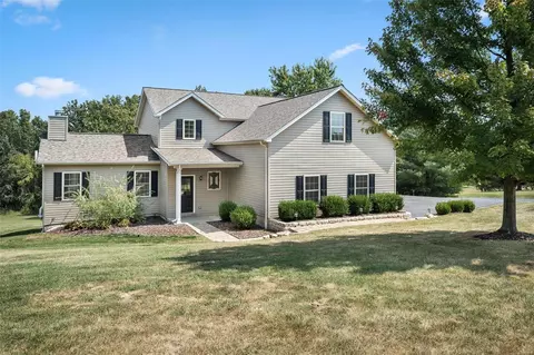 952 Emge Rd, O'fallon, MO 63366