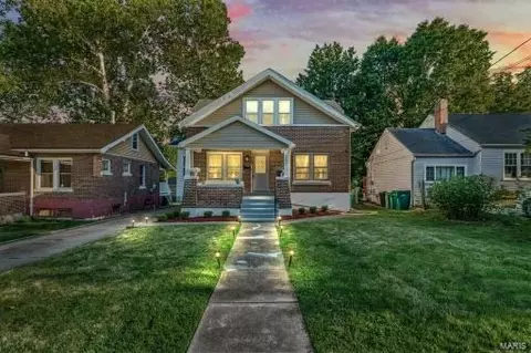 8608 Forest Ave, Saint Louis, MO 63114