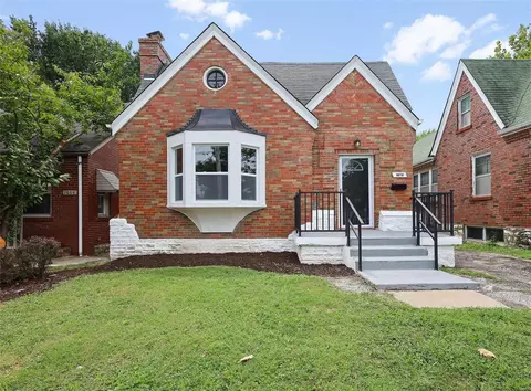1670 Mclaran Ave, Saint Louis, MO 63147