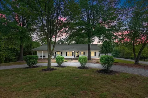 4142 Highway D, Defiance, MO 63341