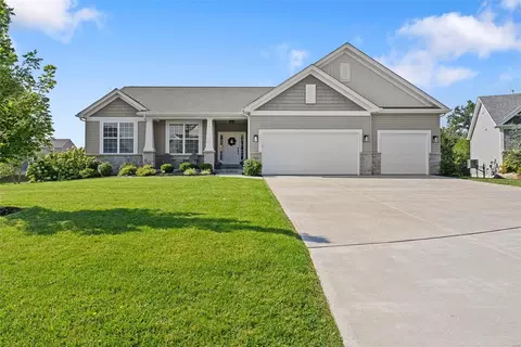 213 Wyndemere Ln, Lake Saint Louis, MO 63367