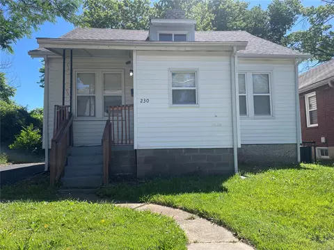 230 Harrison Ave, Saint Louis, MO 63135