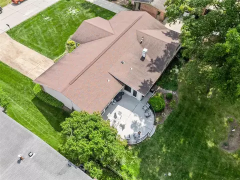 324 Algonquin Dr, Ballwin, MO 63011 photo 39