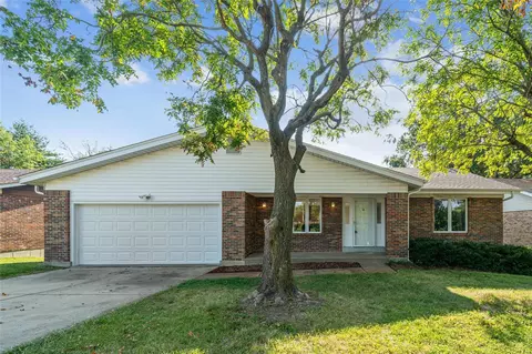 507 Buckley Rd, Saint Louis, MO 63125