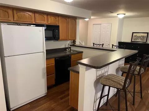 Kitchen - 1414 Garnet Dr, O'fallon, MO 63366 photo 4 of 4