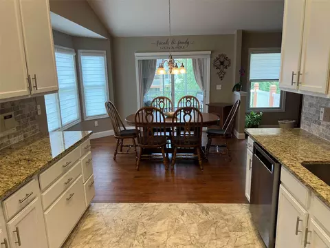 Kitchen - 1414 Garnet Dr, O'fallon, MO 63366 photo 3 of 4