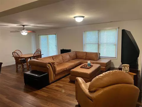 Living - 1414 Garnet Dr, O'fallon, MO 63366 photo 2 of 3