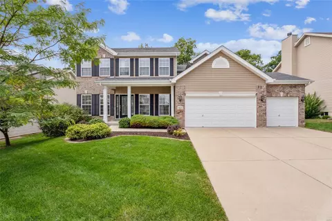 921 Molloy Dr, O'fallon, MO 63366