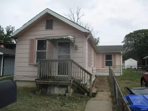 209 E Loretta Ave, Saint Louis, MO 63125