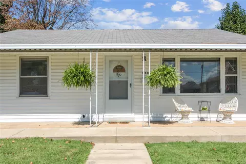 9501 Marlowe Ave, Overland, MO 63114