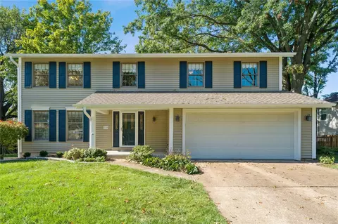 750 Galway Dr, Manchester, MO 63021