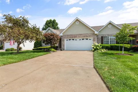 4 Piepers Glen Ct, O'fallon, MO 63366 photo 2