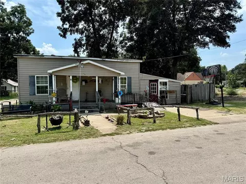 105 W Fifth, Kennett, MO 63857 photo 1