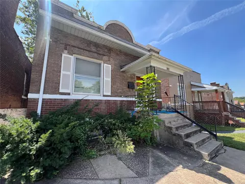 Exterior - 4530 Greer Ave, Saint Louis, MO 63115 photo 2 of 2