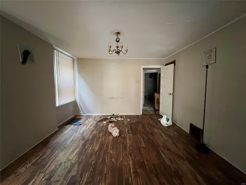 Living - 4530 Greer Ave, Saint Louis, MO 63115 photo 2 of 3