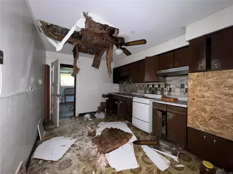 Kitchen - 4530 Greer Ave, Saint Louis, MO 63115 photo 1 of 1