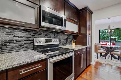 Kitchen - 1521 Autumn Leaf Dr, Ballwin, MO 63021 photo 2 of 3