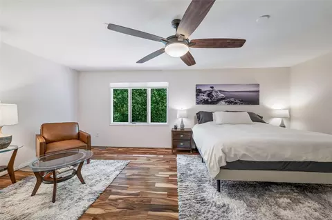 Bedroom - 1521 Autumn Leaf Dr, Ballwin, MO 63021 photo 3 of 5