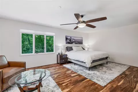 Bedroom - 1521 Autumn Leaf Dr, Ballwin, MO 63021 photo 2 of 5