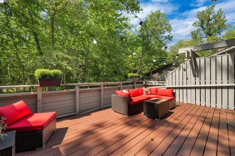 Exterior - 1521 Autumn Leaf Dr, Ballwin, MO 63021 photo 5 of 7
