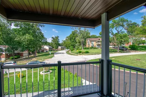 Exterior - 200 Spring Oaks Dr, Ballwin, MO 63011 photo 14 of 24