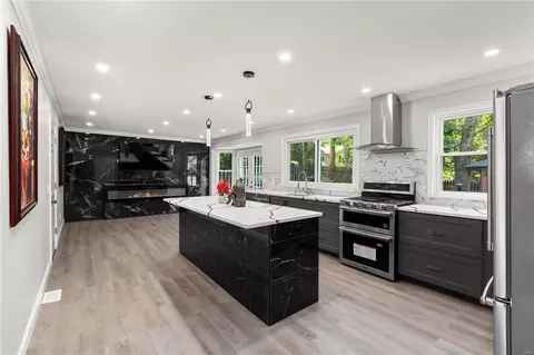 Kitchen - 200 Spring Oaks Dr, Ballwin, MO 63011 photo 2 of 3