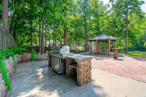 Exterior - 200 Spring Oaks Dr, Ballwin, MO 63011 photo 11 of 24