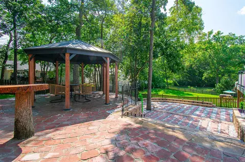 Exterior - 200 Spring Oaks Dr, Ballwin, MO 63011 photo 12 of 24