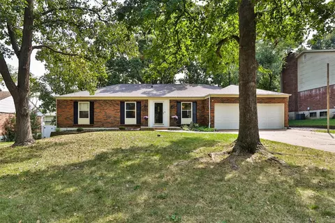 314 Portwind Pl, Ballwin, MO 63021