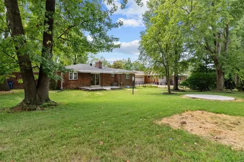 Exterior - 1005 Bridgeport Dr, Ellisville, MO 63011 photo 9 of 12