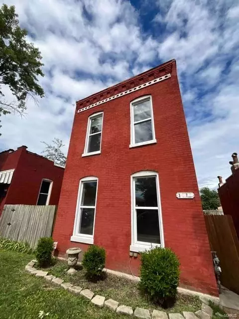 3176 Pennsylvania Ave, Saint Louis, MO 63118