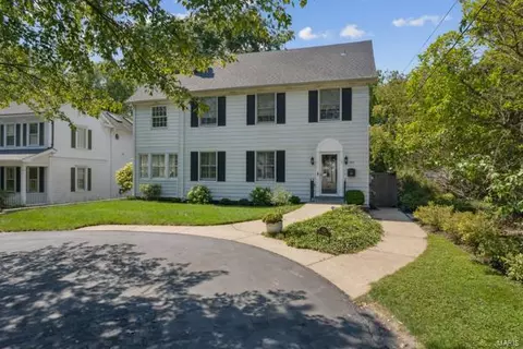 747 N Taylor Ave, Kirkwood, MO 63122