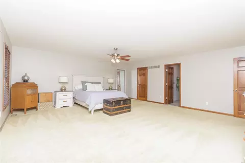 338 Round Tower Dr, Saint Charles, MO 63304 photo 18