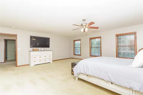 338 Round Tower Dr, Saint Charles, MO 63304 photo 17