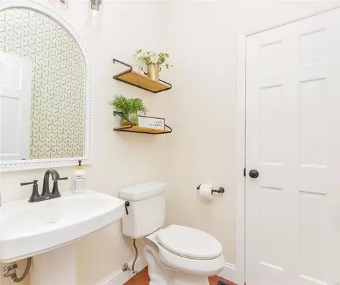338 Round Tower Dr, Saint Charles, MO 63304 photo 6