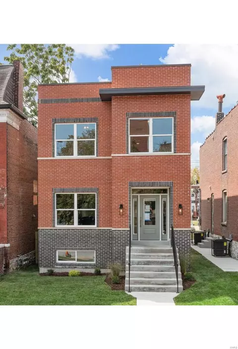 3528 Vista Ave, Saint Louis, MO 63104