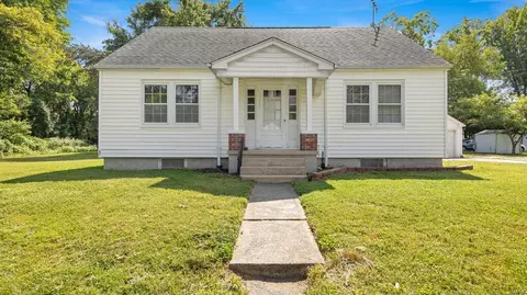350 N Church St, St Peters, MO 63379