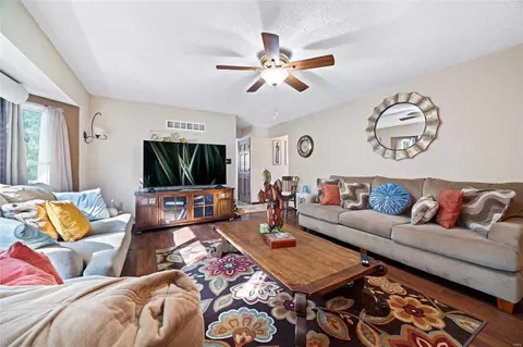 58 Georgetown Cir, O'fallon, MO 63368 photo 6