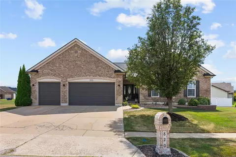 820 Kevin Dr, Wentzville, MO 63385