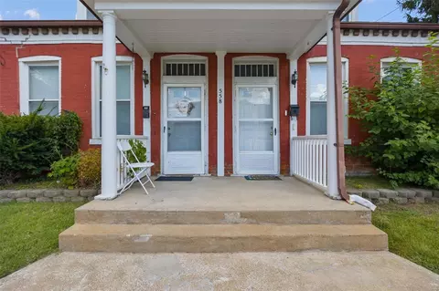 558 Madison St, Saint Charles, MO 63301