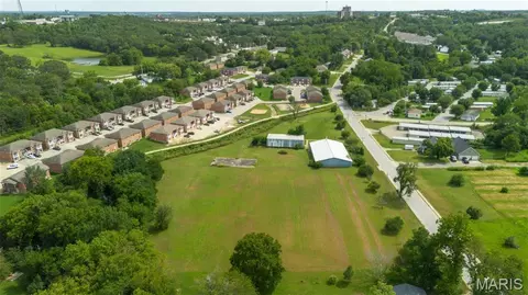 View/Area - 2400 Vichy Rd, Rolla, MO 65401 photo 8 of 10