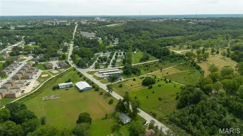 View/Area - 2400 Vichy Rd, Rolla, MO 65401 photo 3 of 10