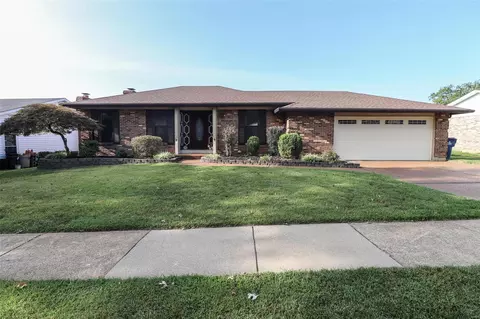 2732 Windford Dr, Saint Louis, MO 63129