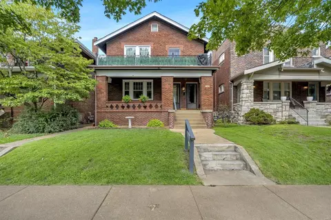 5927 Coronado Ave, Saint Louis, MO 63116
