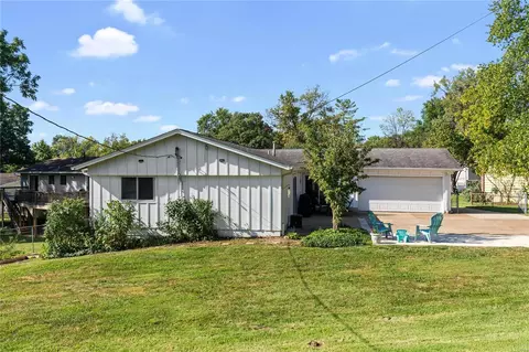 Exterior - 323 Wembley Ln, Manchester, MO 63021 photo 9 of 9