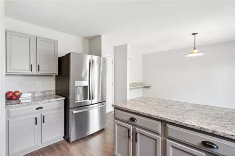 Kitchen - 431 Briarchase Pl, O'fallon, MO 63367 photo 4 of 4