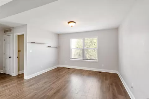 Living - 431 Briarchase Pl, O'fallon, MO 63367 photo 3 of 3