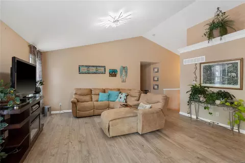 4 Queen Cir, O'fallon, MO 63366 photo 6